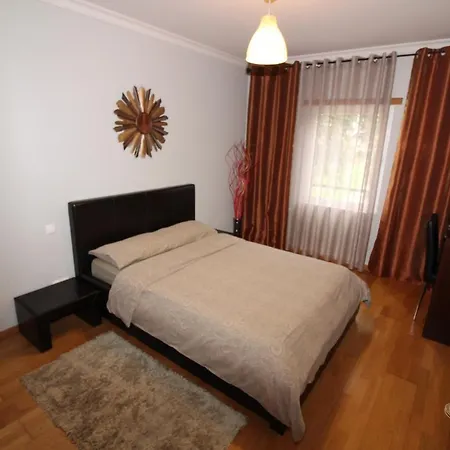 דירה Center & Oura Beach & Strip -